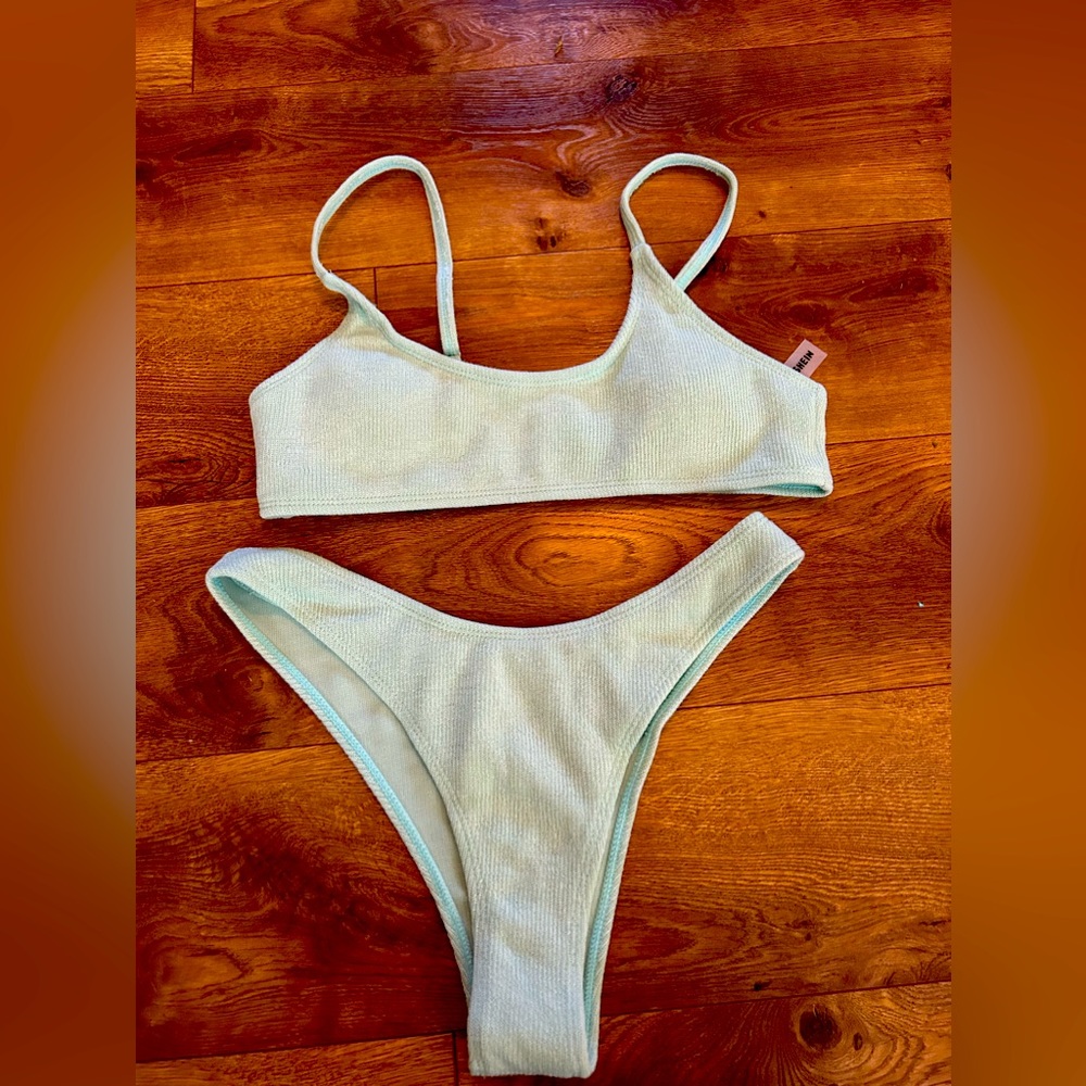 NWOT large bikini set